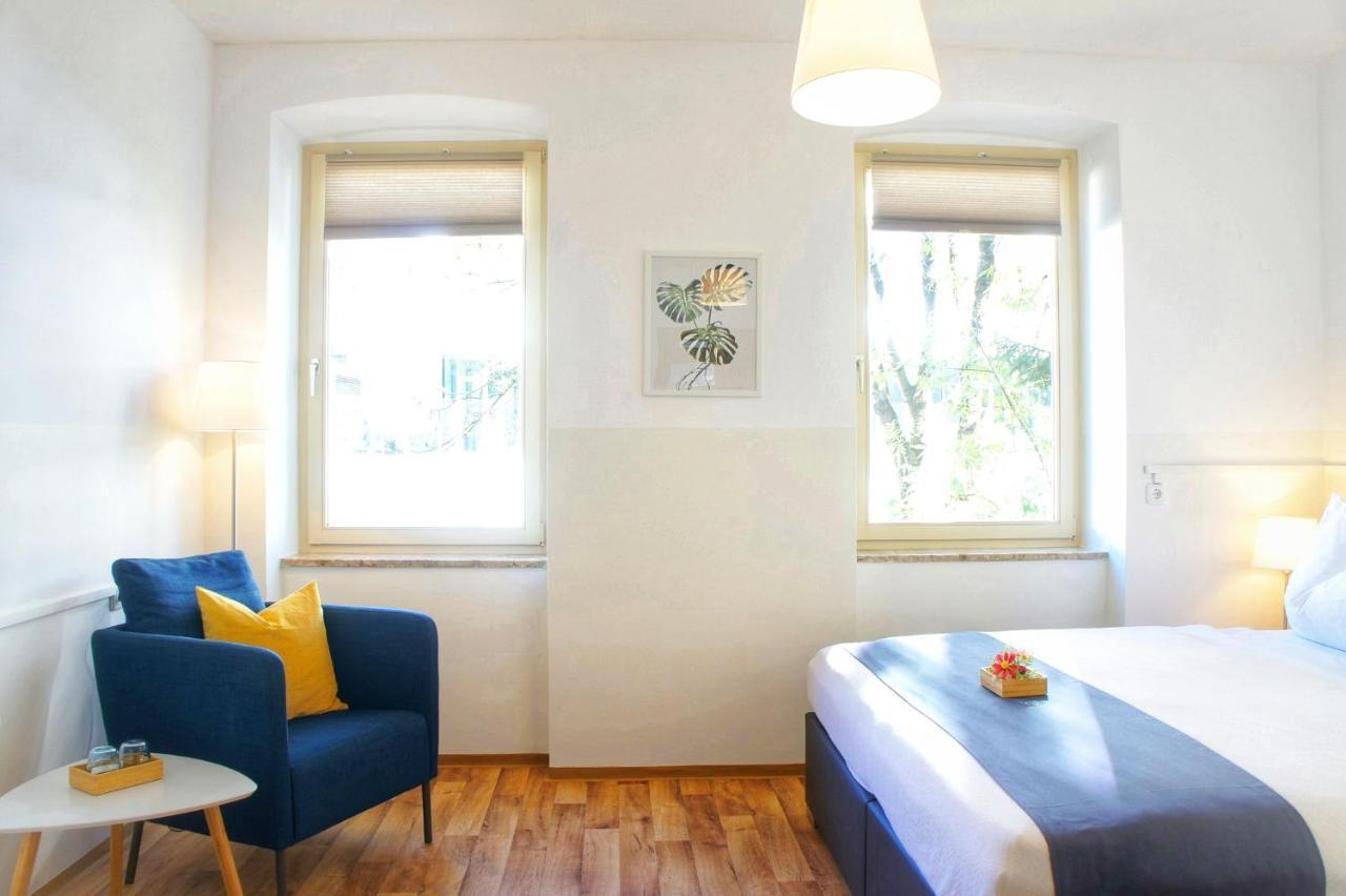Schwarzacherhof Pension & Apartments Шварцах-им-Понгау Екстериор снимка